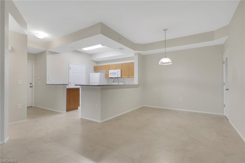 9025 Colby DR 2111-13