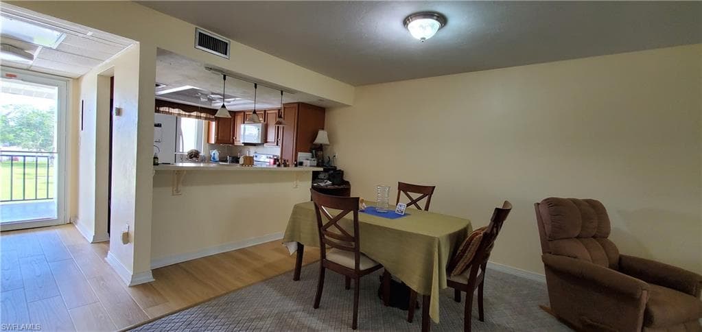 2100 Barkeley LN 19-10