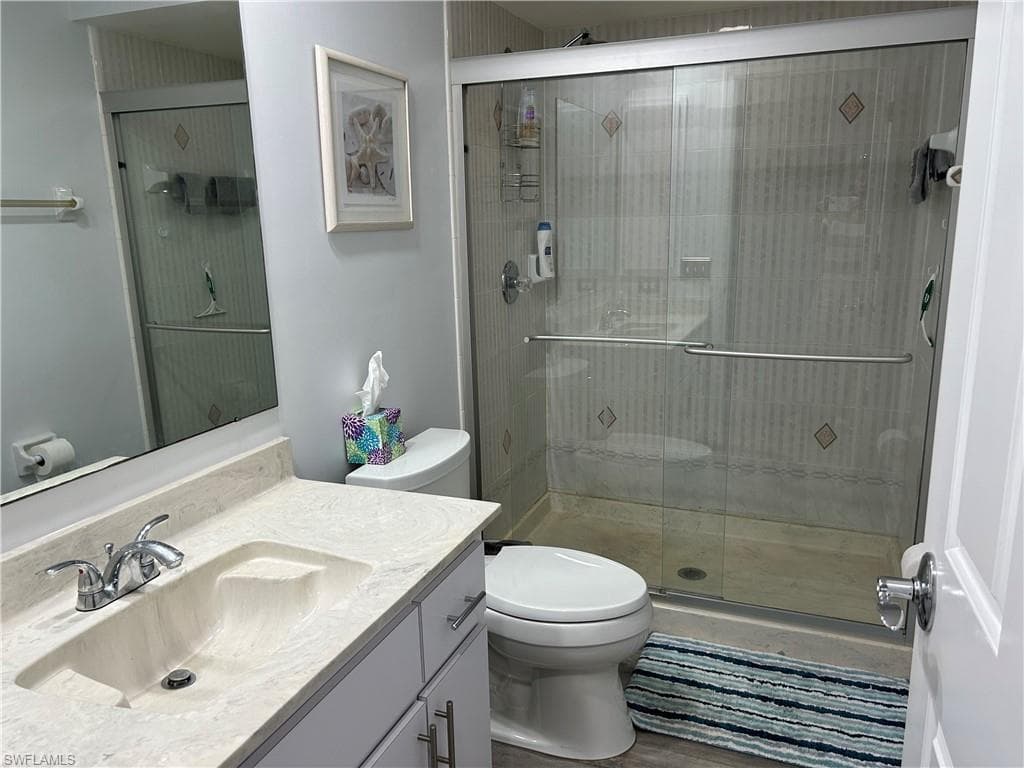 509 Roma CT 201-16