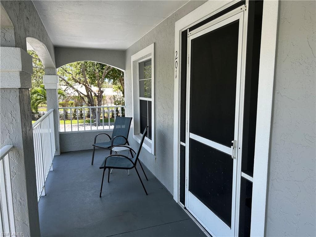 509 Roma CT 201-3
