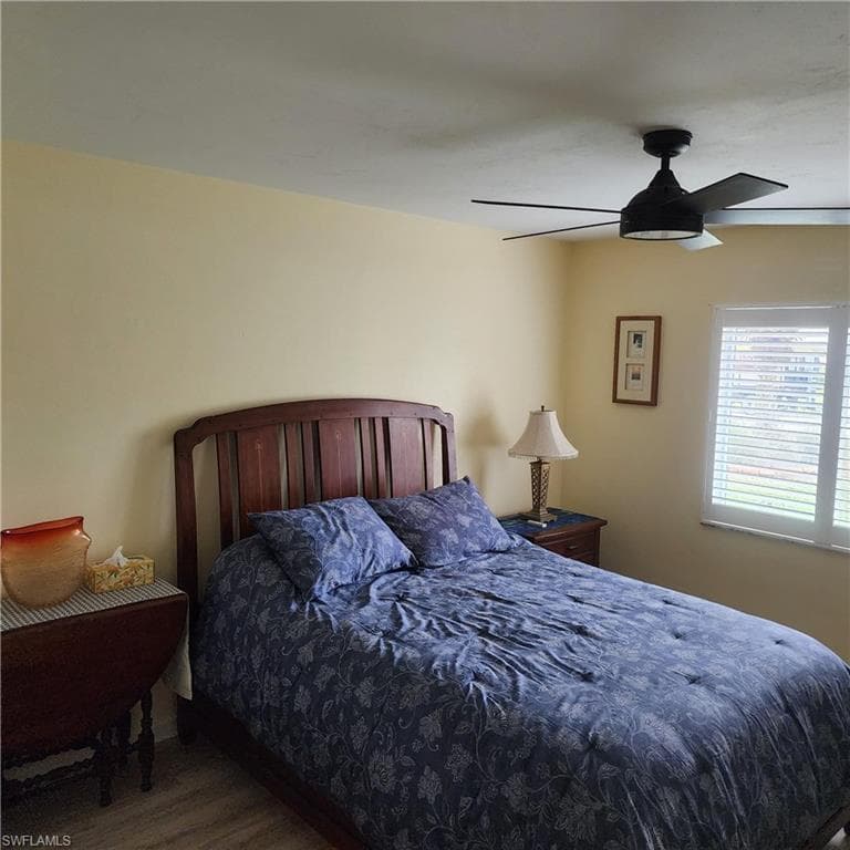 188 Willoughby DR-13