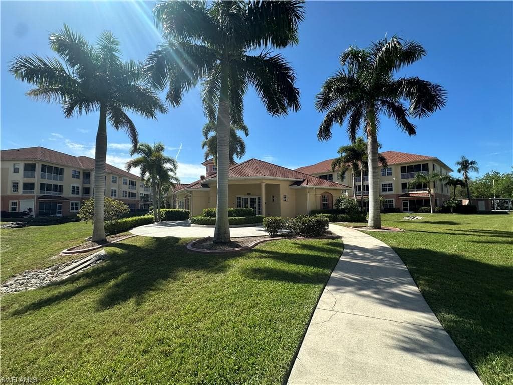 1133 Van Loon Commons CIR 203-3
