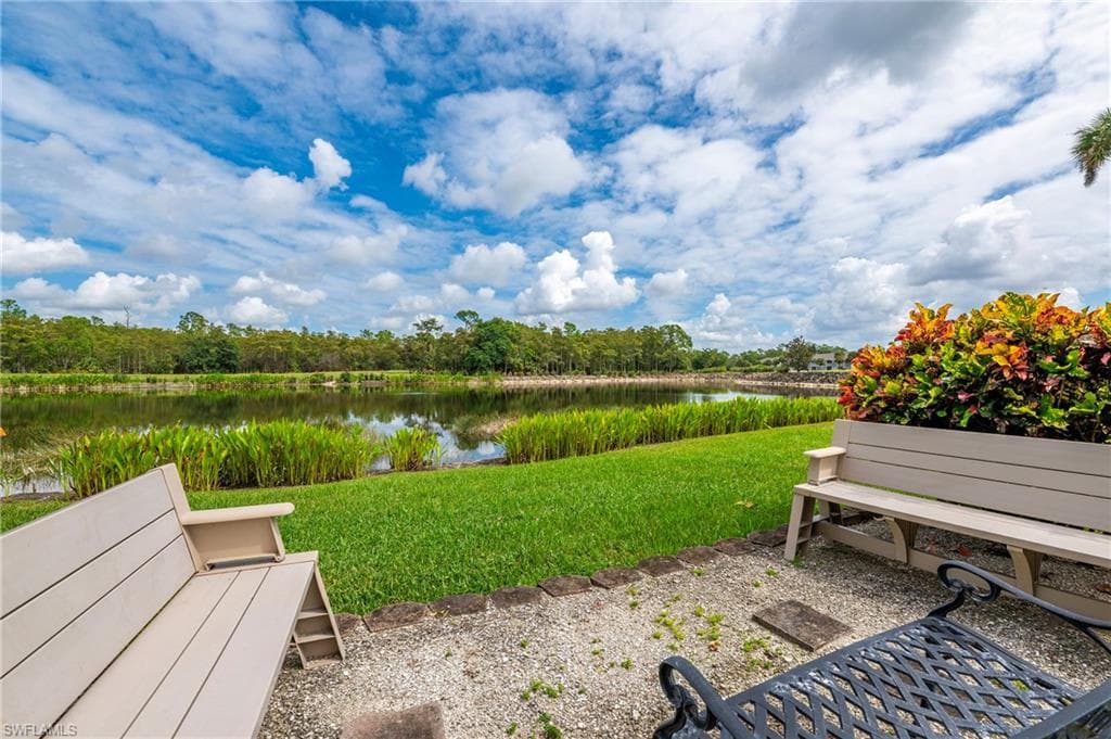8555 Naples Heritage DR 237-27