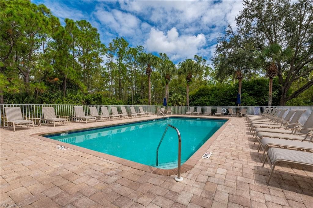 8555 Naples Heritage DR 237-28