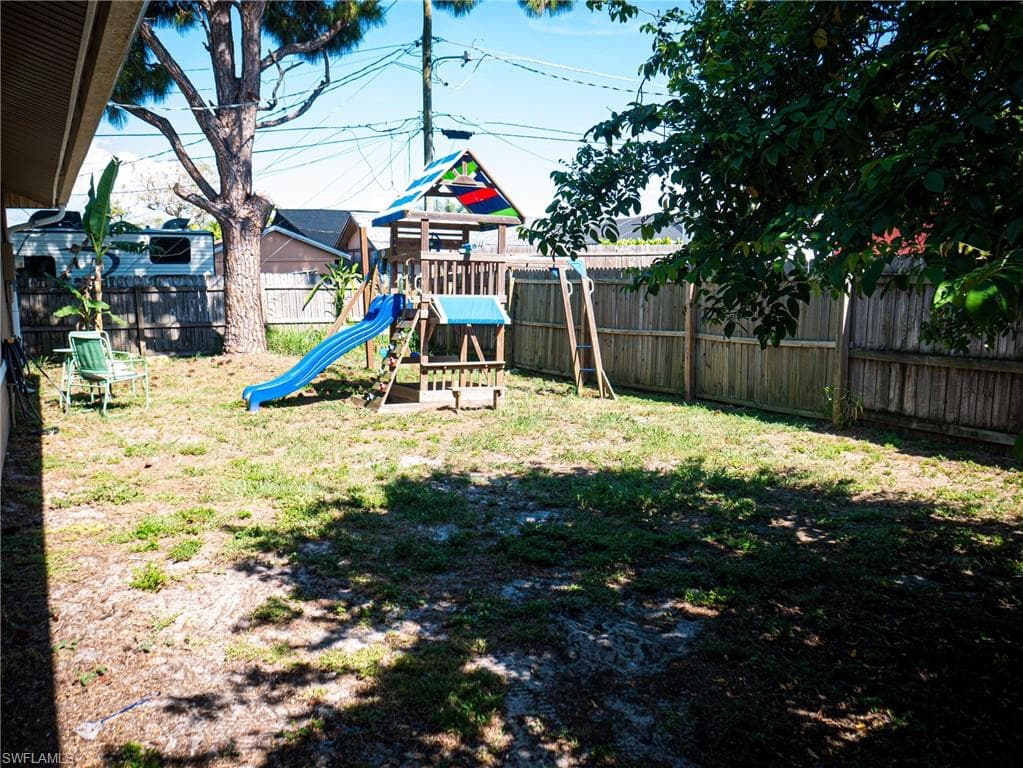 9140 San Carlos BLVD-30