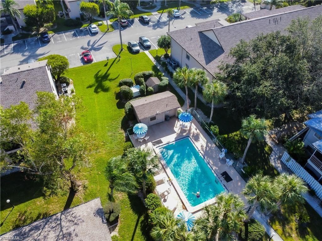 5761 Foxlake DR F-7