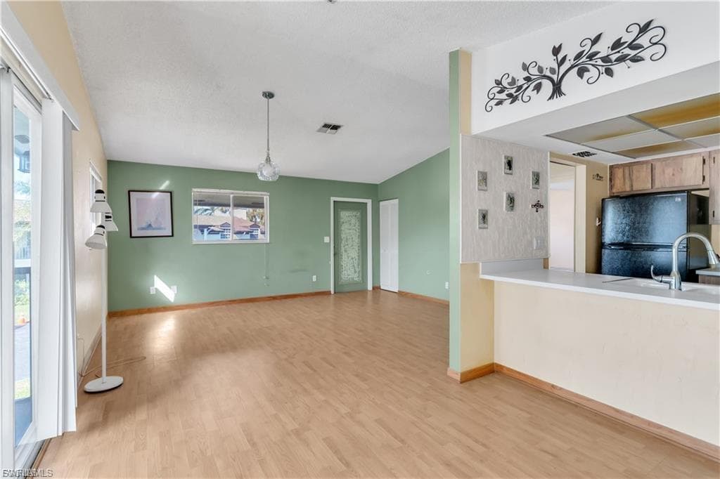 5761 Foxlake DR F-21