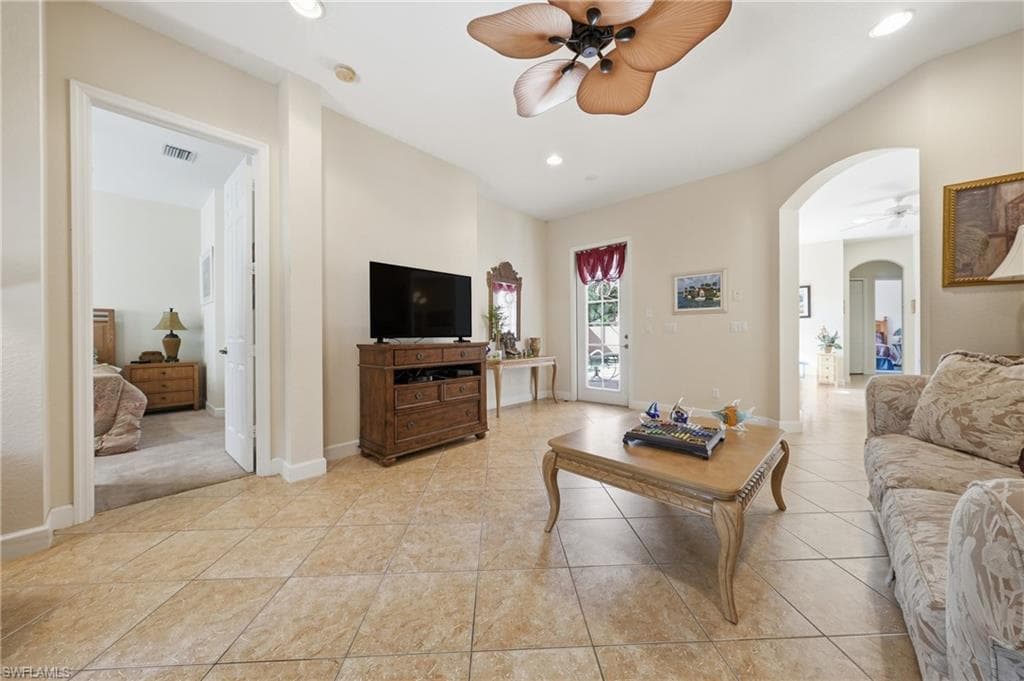 6116 Highwood Park LN-18