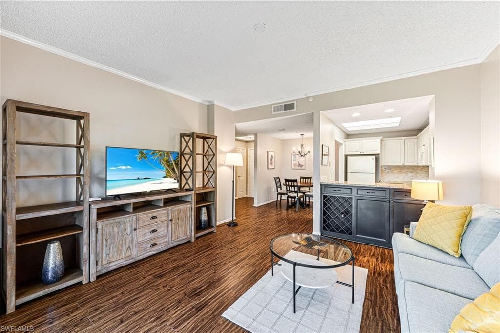900 Arbor Lake DR 9-101-3