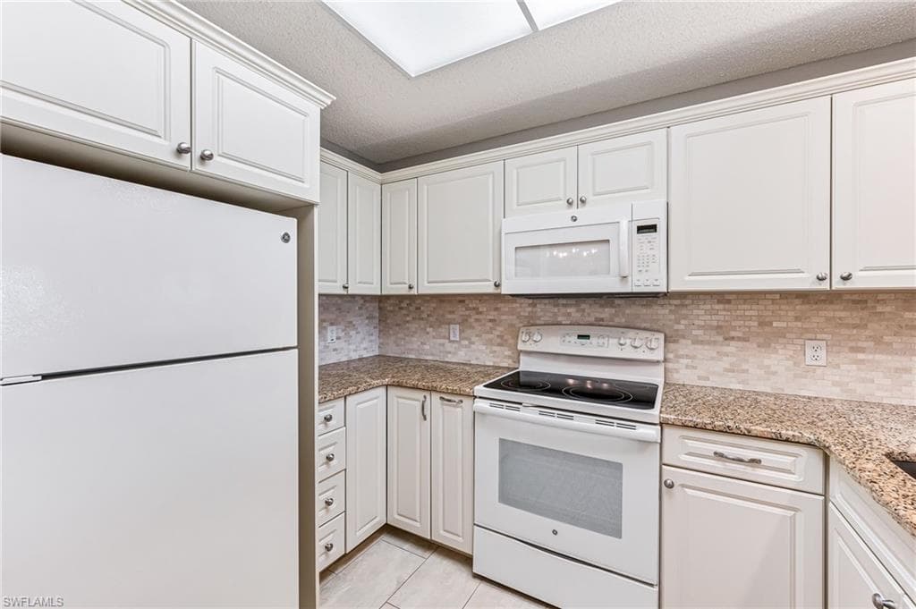 900 Arbor Lake DR 9-101-9