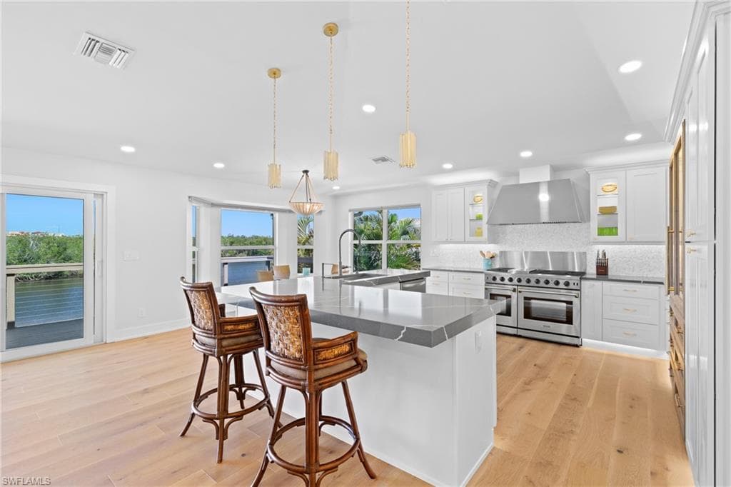 1836 Harbor LN-9