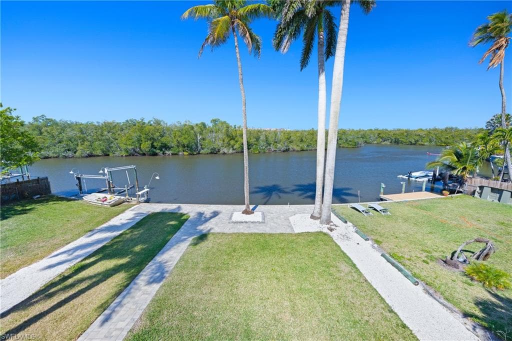 1836 Harbor LN-15