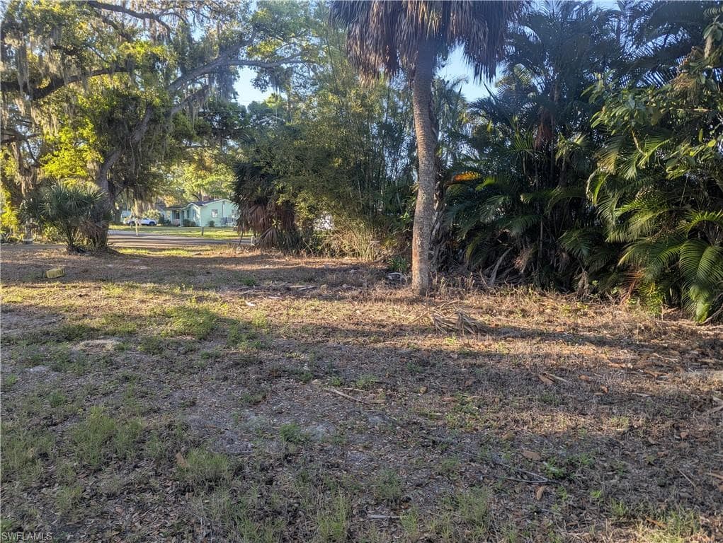 3541-3543 E Riverside DR-10