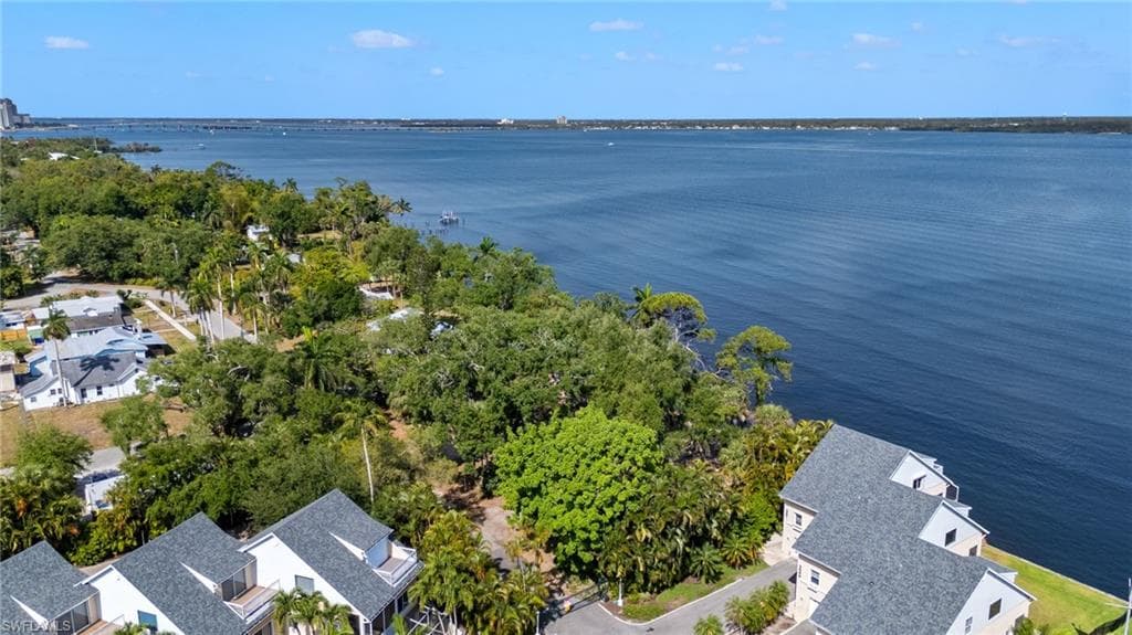 3541-3543 E Riverside DR-25