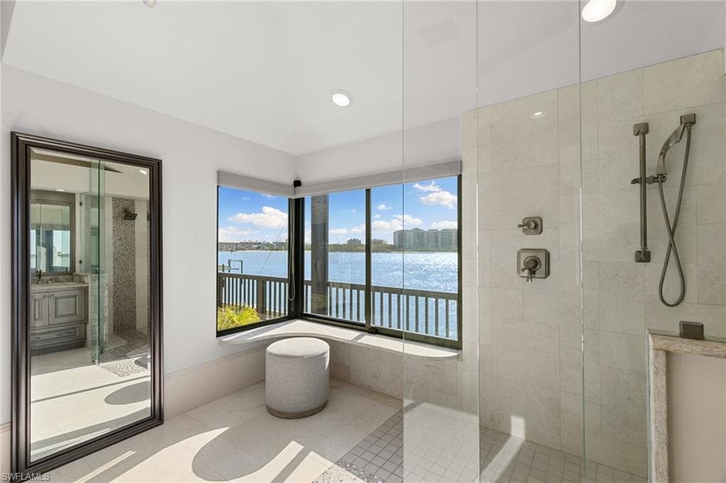 406 La Peninsula BLVD 406-27