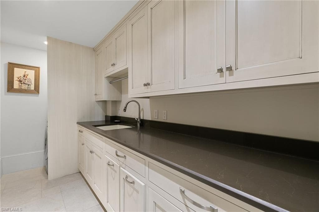 406 La Peninsula BLVD 406-34