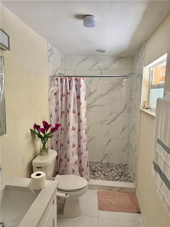 226 Kingston DR-12