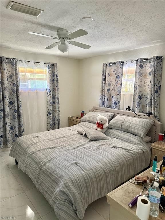 226 Kingston DR-11