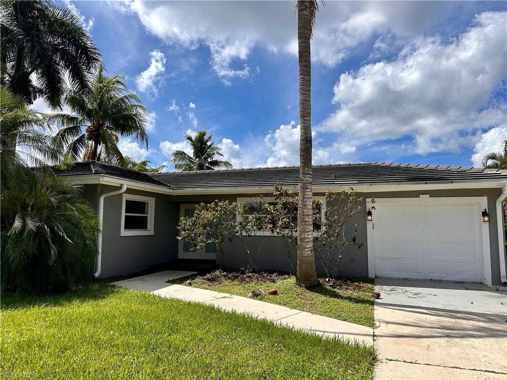 6187 Island Park CT-1