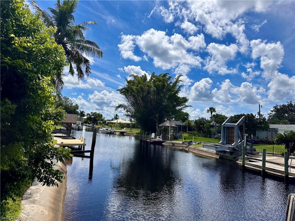 6187 Island Park CT-14