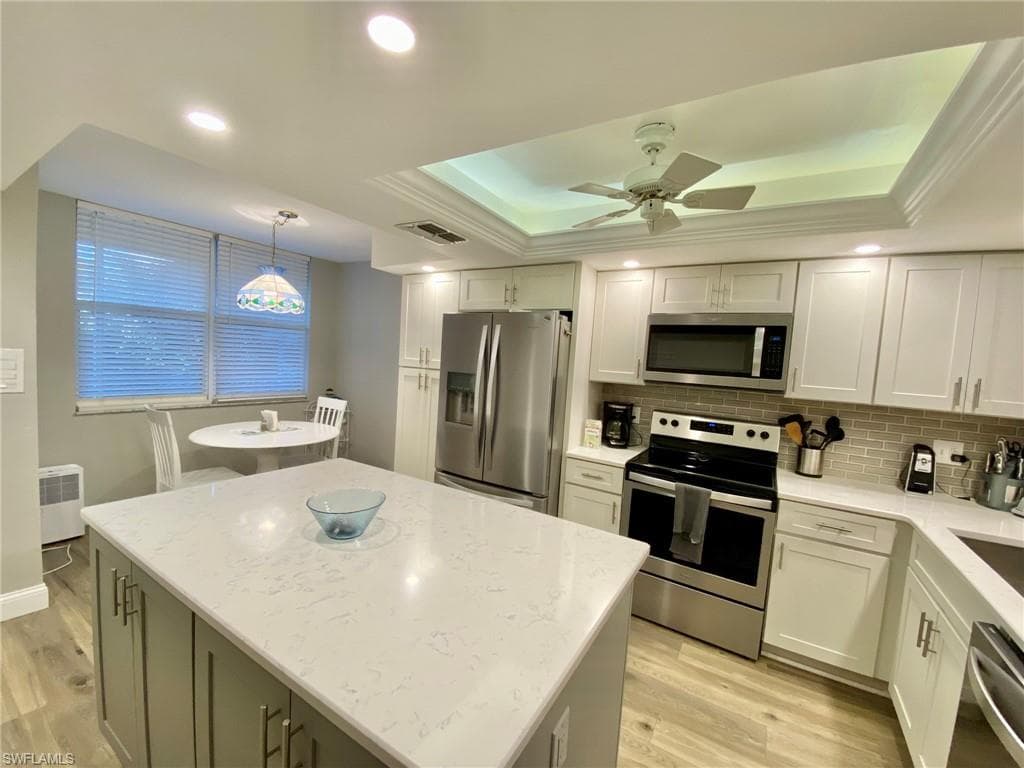 290 Naples Cove DR 2205-6
