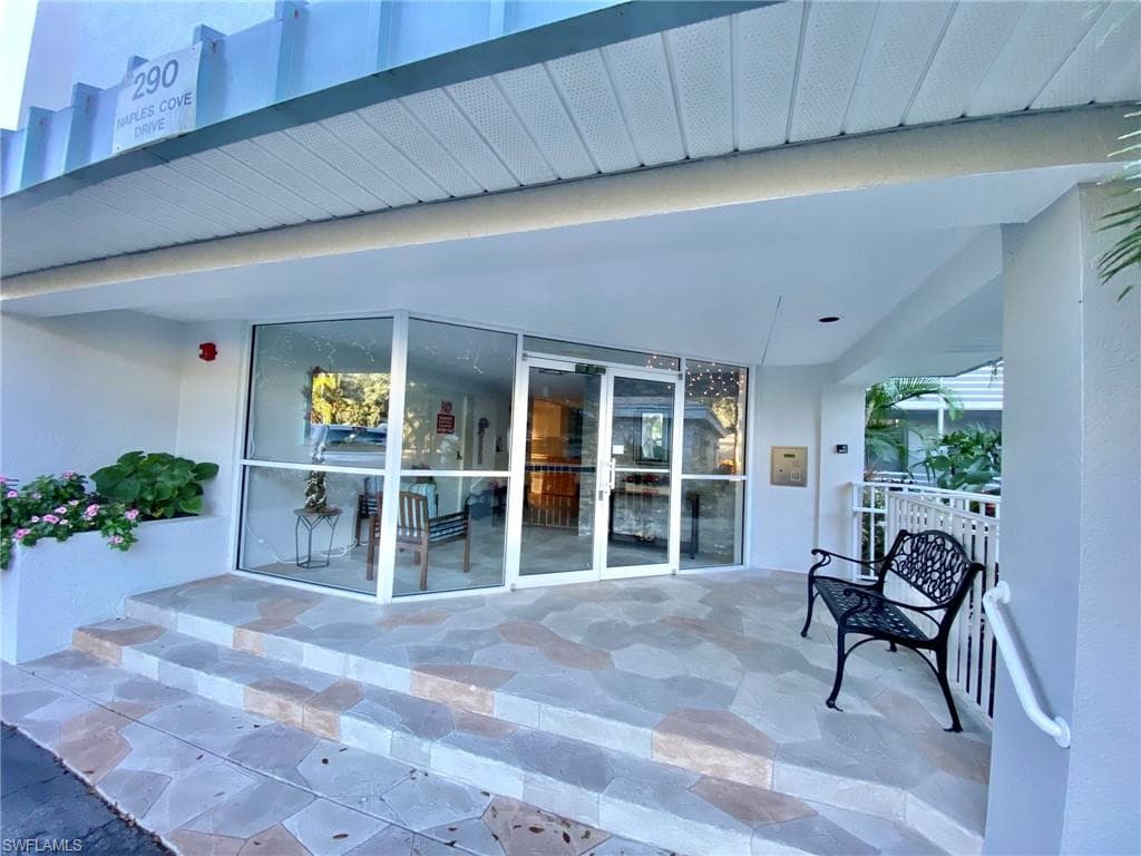290 Naples Cove DR 2205-31