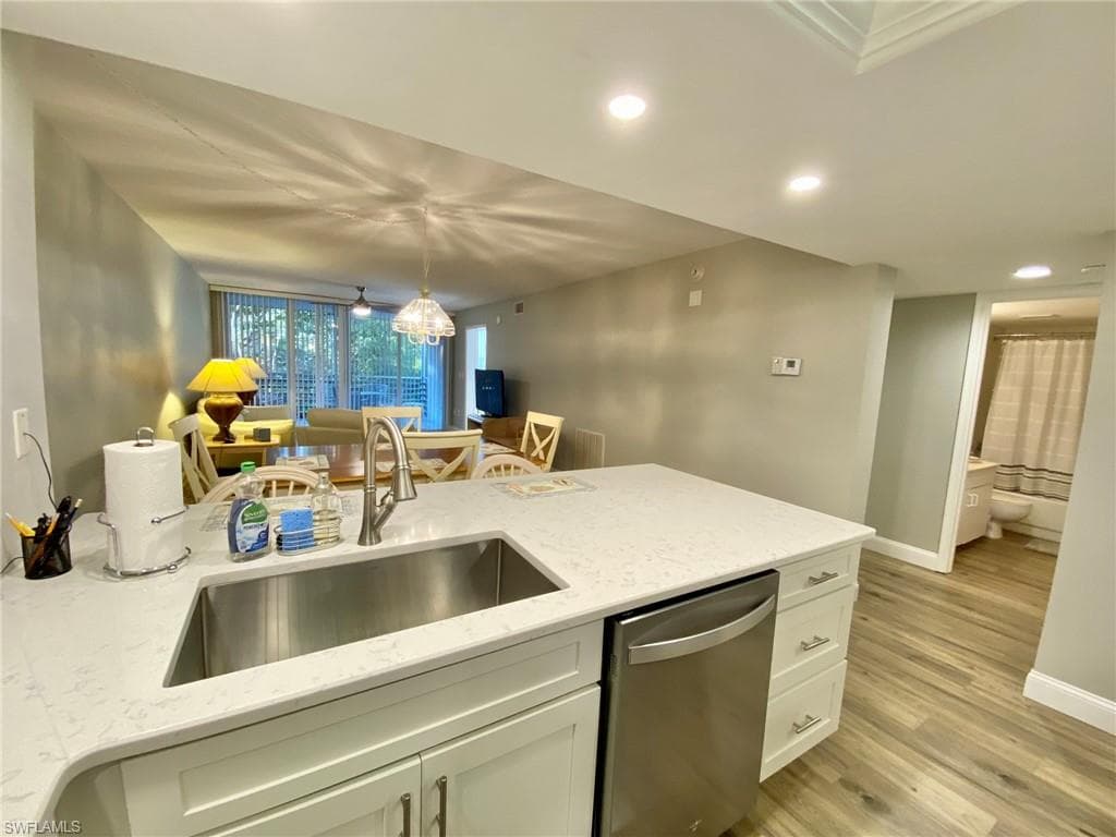290 Naples Cove DR 2205-8