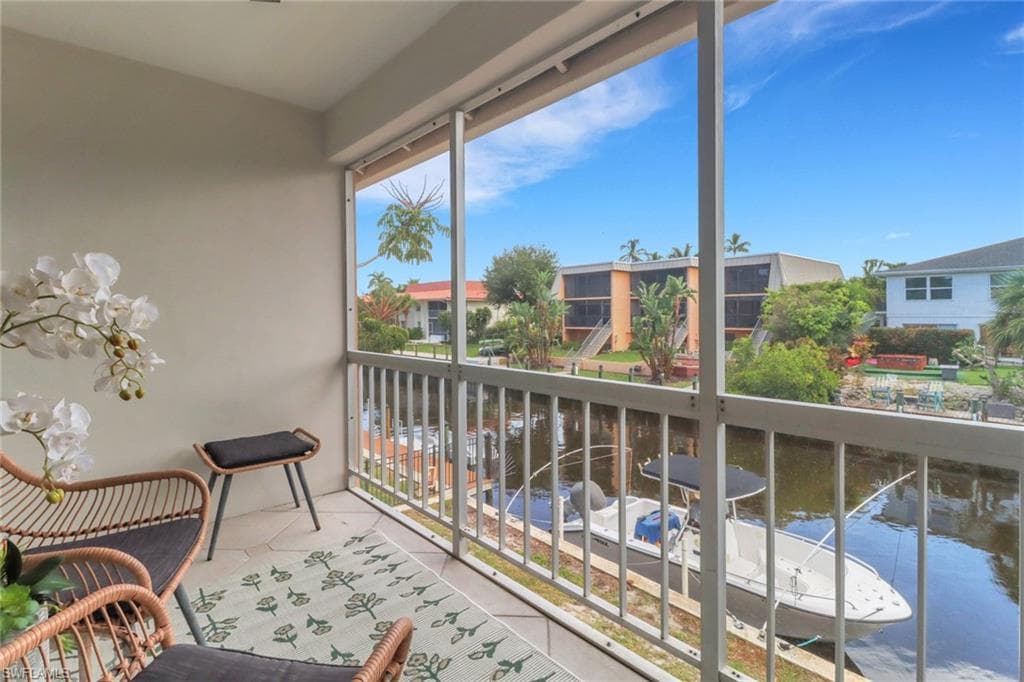 1195 Clam CT 202-3