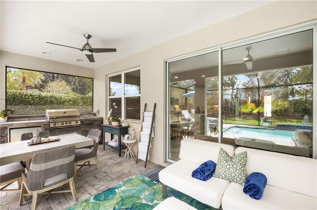 14546 Tropical DR-24