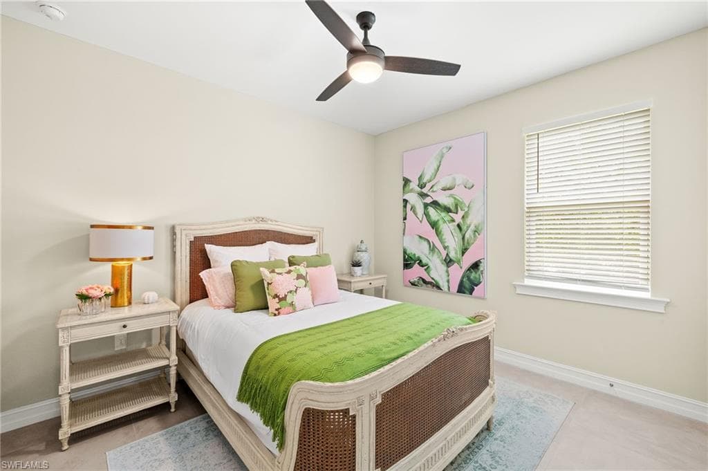 14546 Tropical DR-19