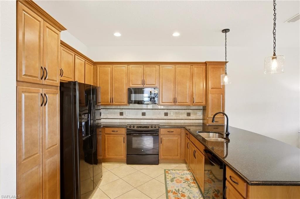 12029 Five Waters CIR-14