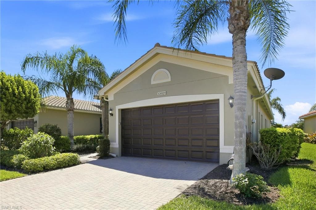 12029 Five Waters CIR-44