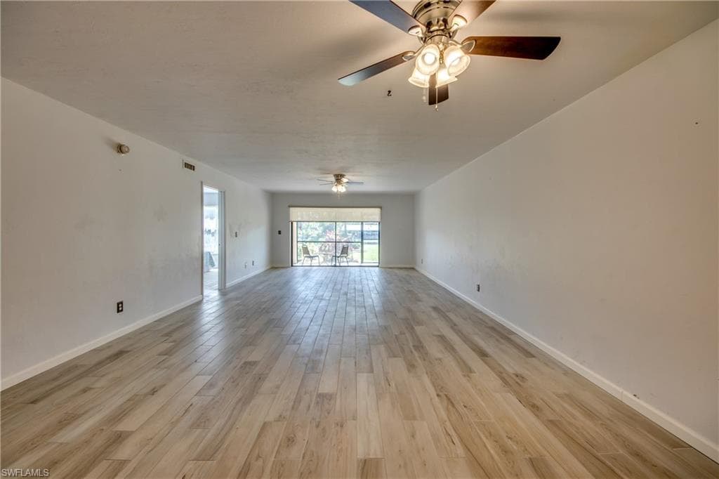 15350 Moonraker CT 304-11