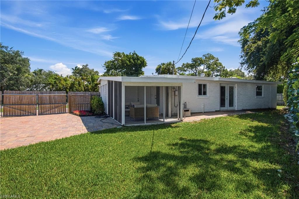 2300 Estey AVE-23