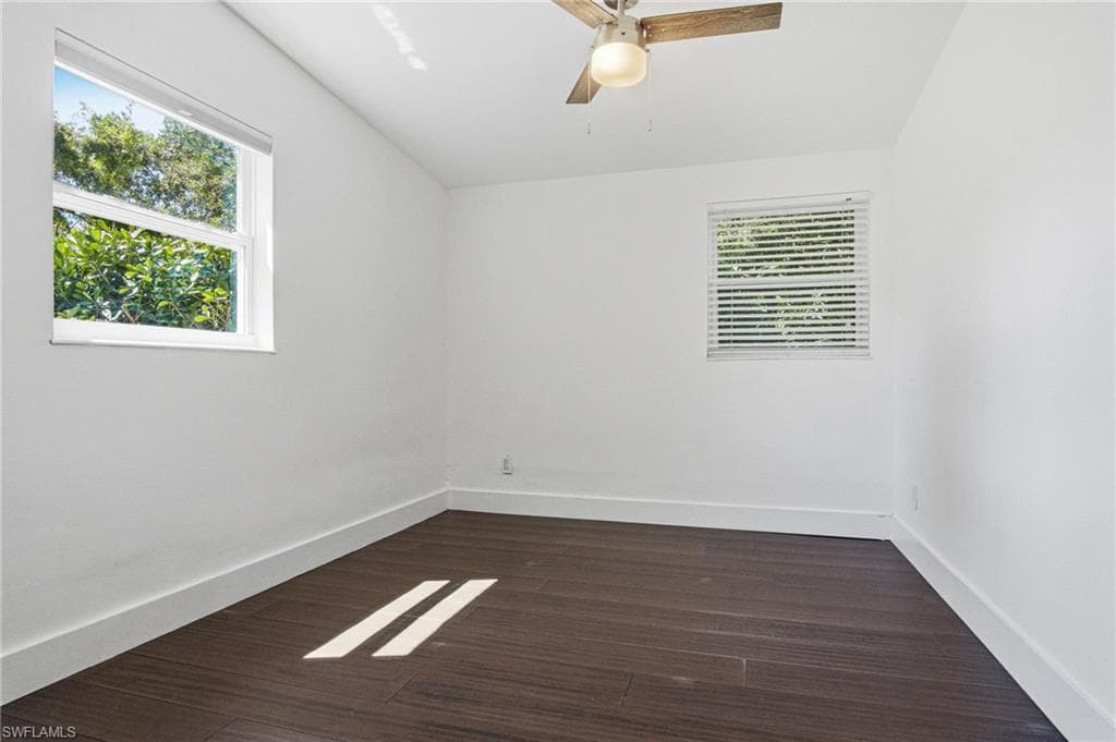 2300 Estey AVE-17
