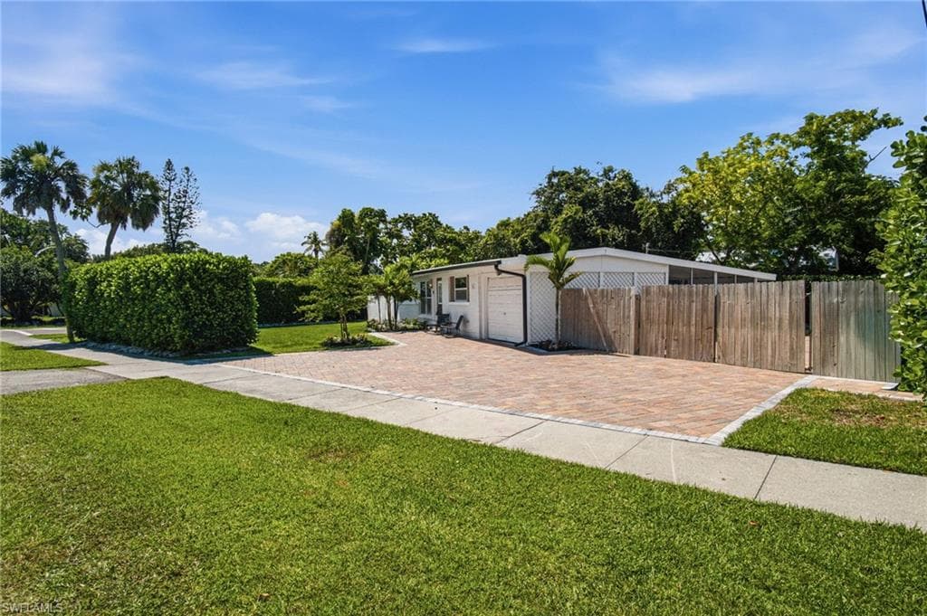 2300 Estey AVE-3