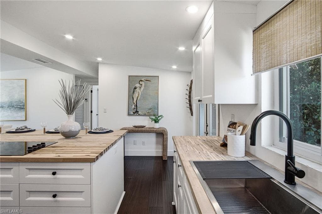 2300 Estey AVE-11