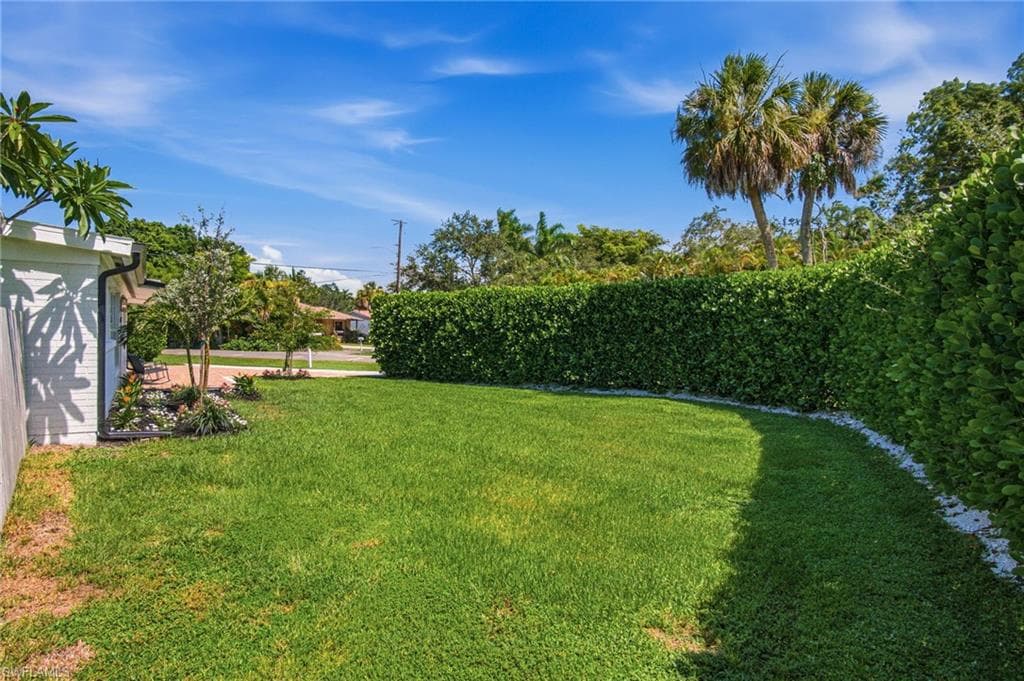 2300 Estey AVE-25