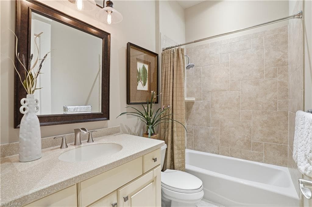 9450 Monteverdi WAY-23