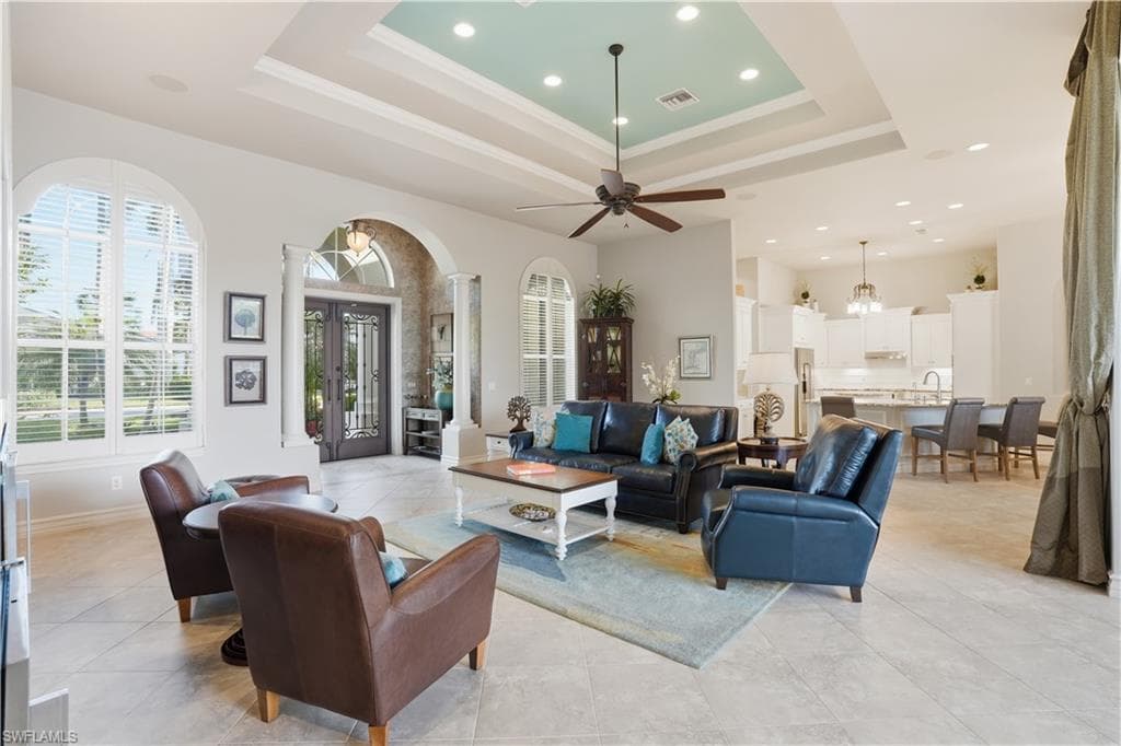 9450 Monteverdi WAY-3