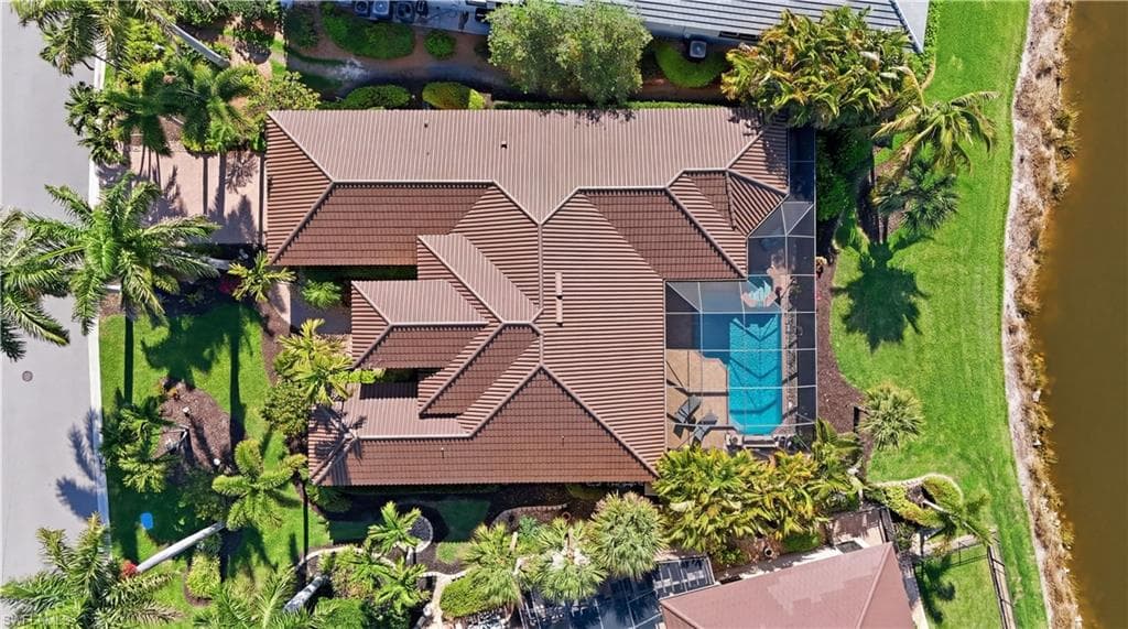9450 Monteverdi WAY-39
