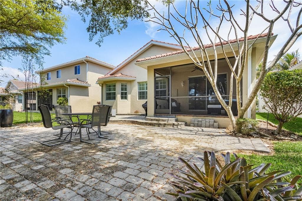 8446 Sumner AVE-23
