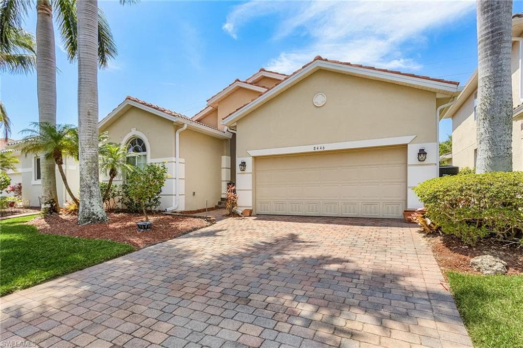 8446 Sumner AVE-26