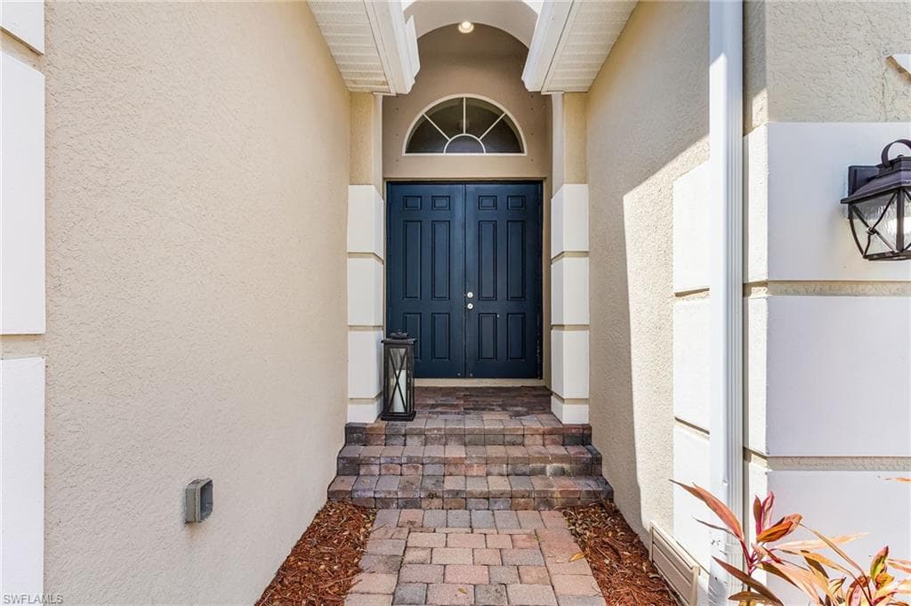 8446 Sumner AVE-5