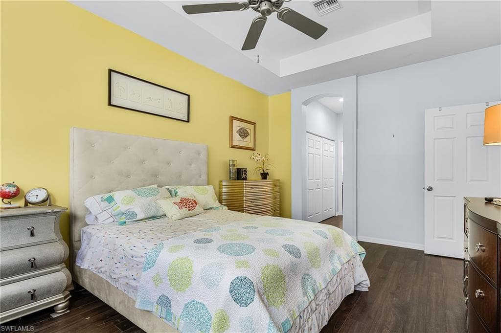 8446 Sumner AVE-15