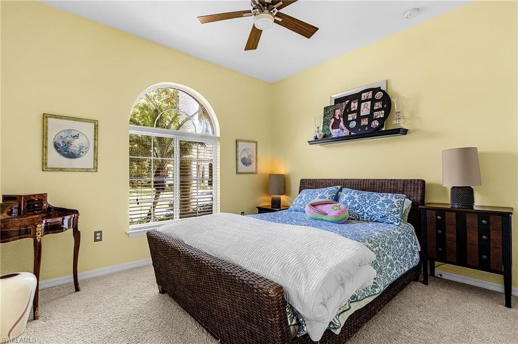 8446 Sumner AVE-19