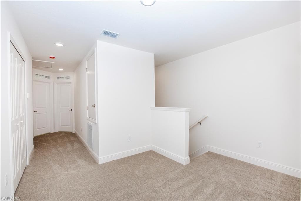 10536 Fountain Palm CIR-15