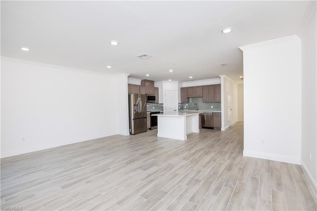 10536 Fountain Palm CIR-5