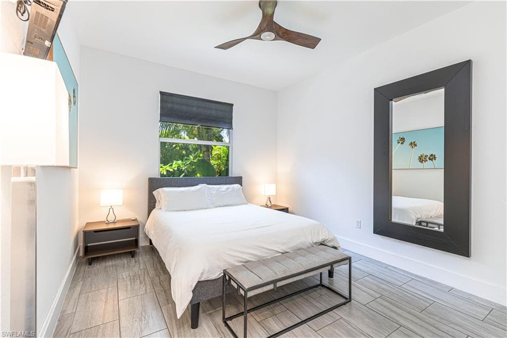 27180 Williams RD-22