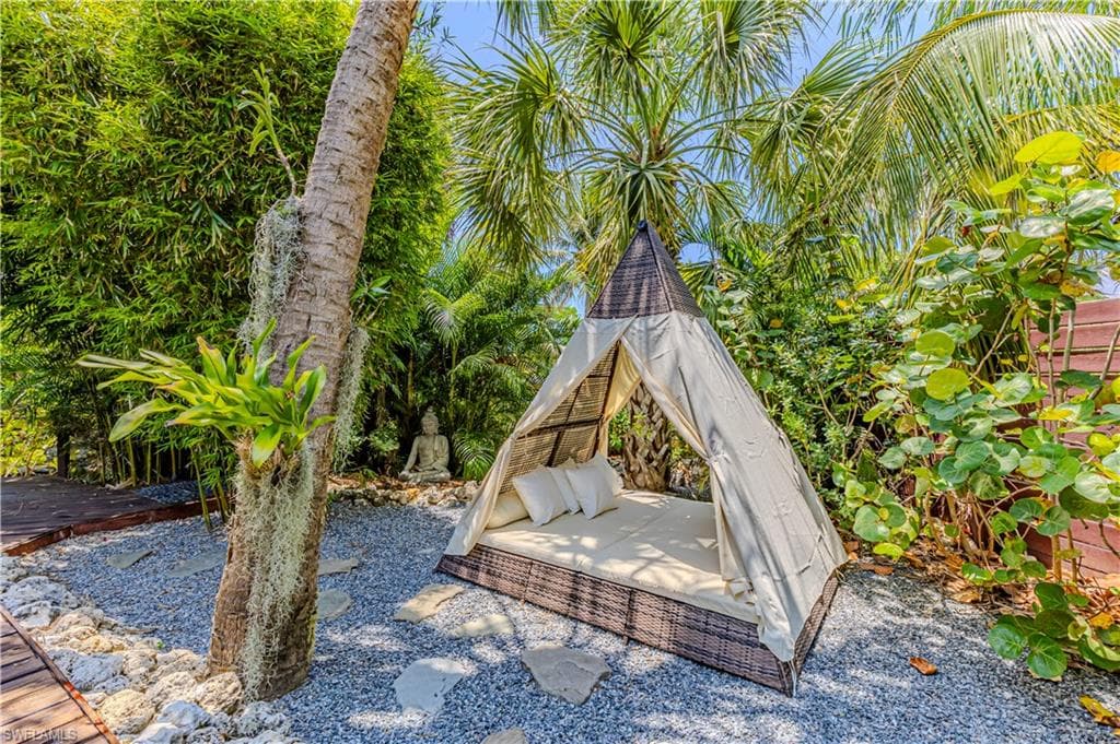 27180 Williams RD-35